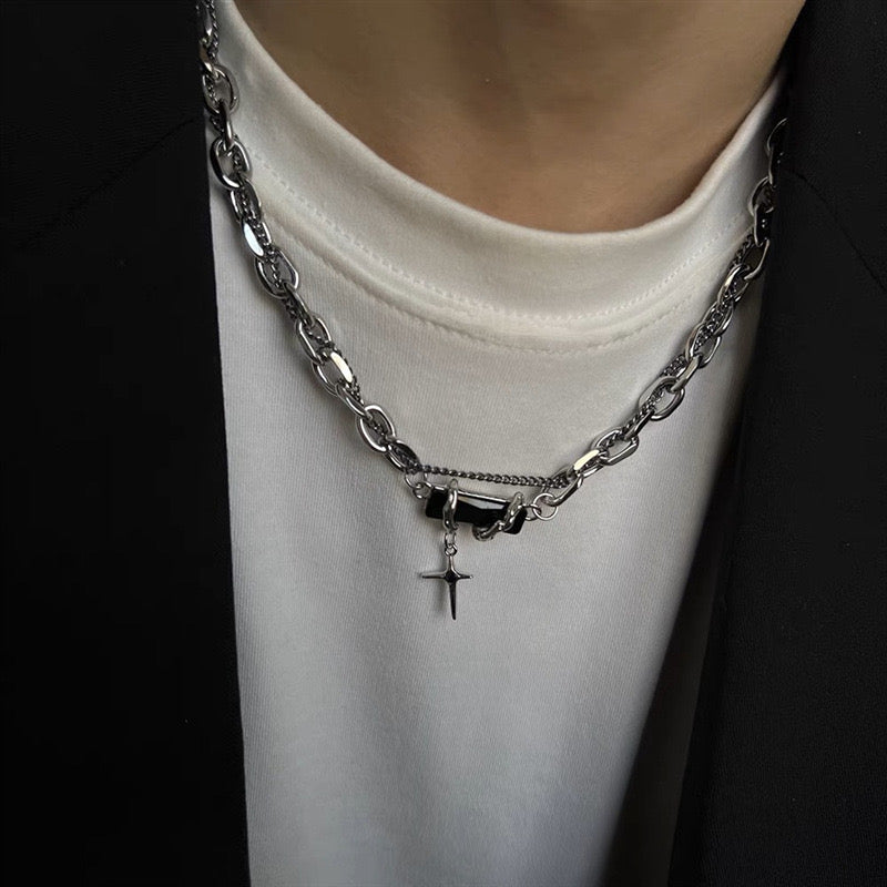 NORTH STAR Chain Necklace
