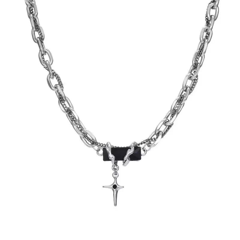 NORTH STAR Chain Necklace