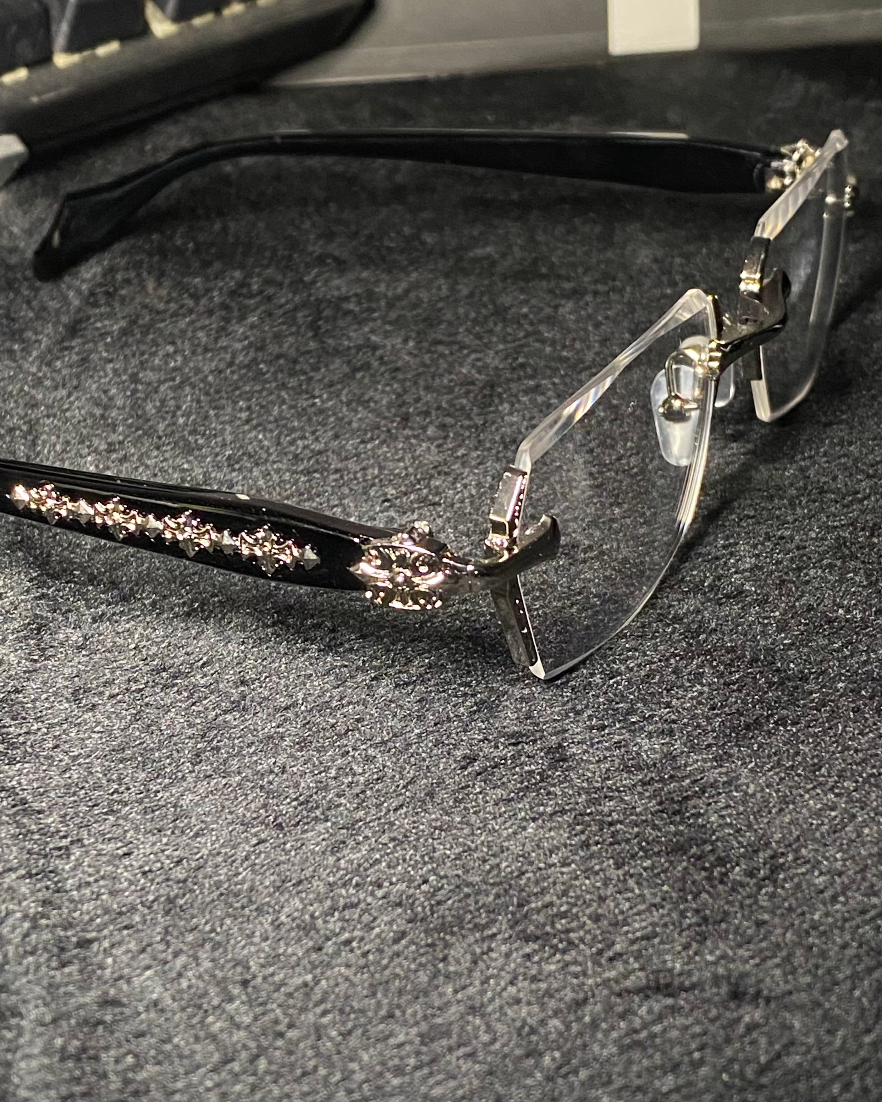 Silver Chrome Heart Rimless