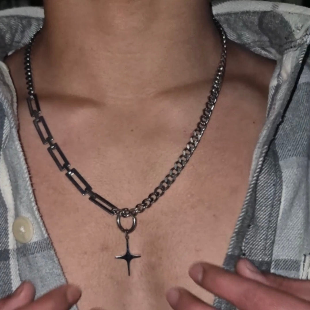 STAR AXIS Chain Necklace