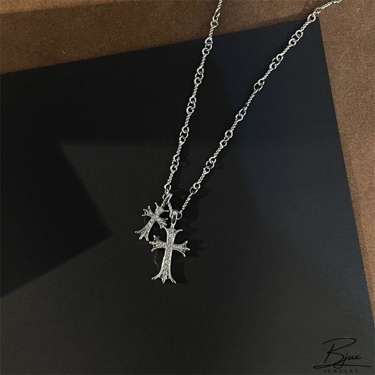 GRAVEHOLD — Dual Cross Chain