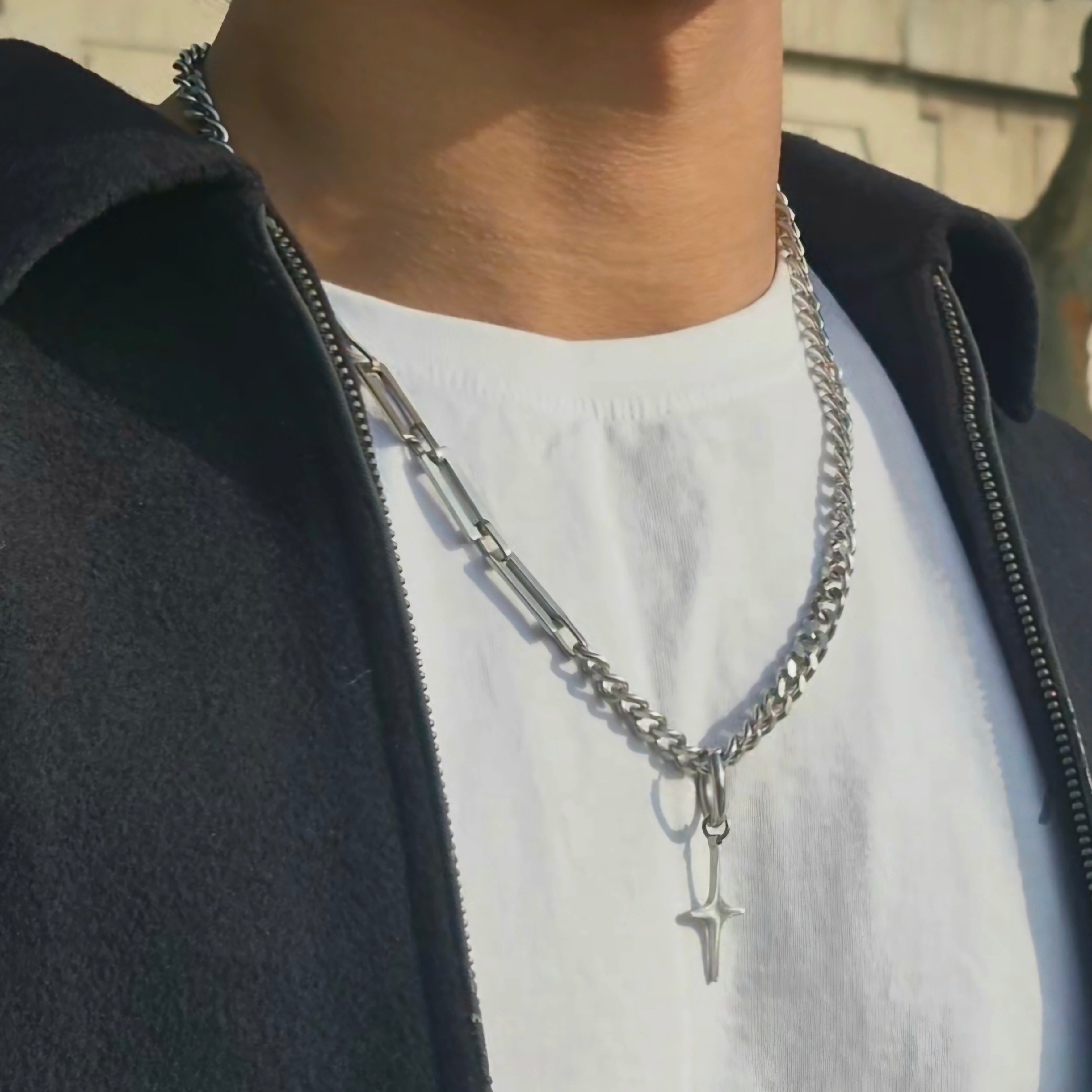 STAR AXIS Chain Necklace
