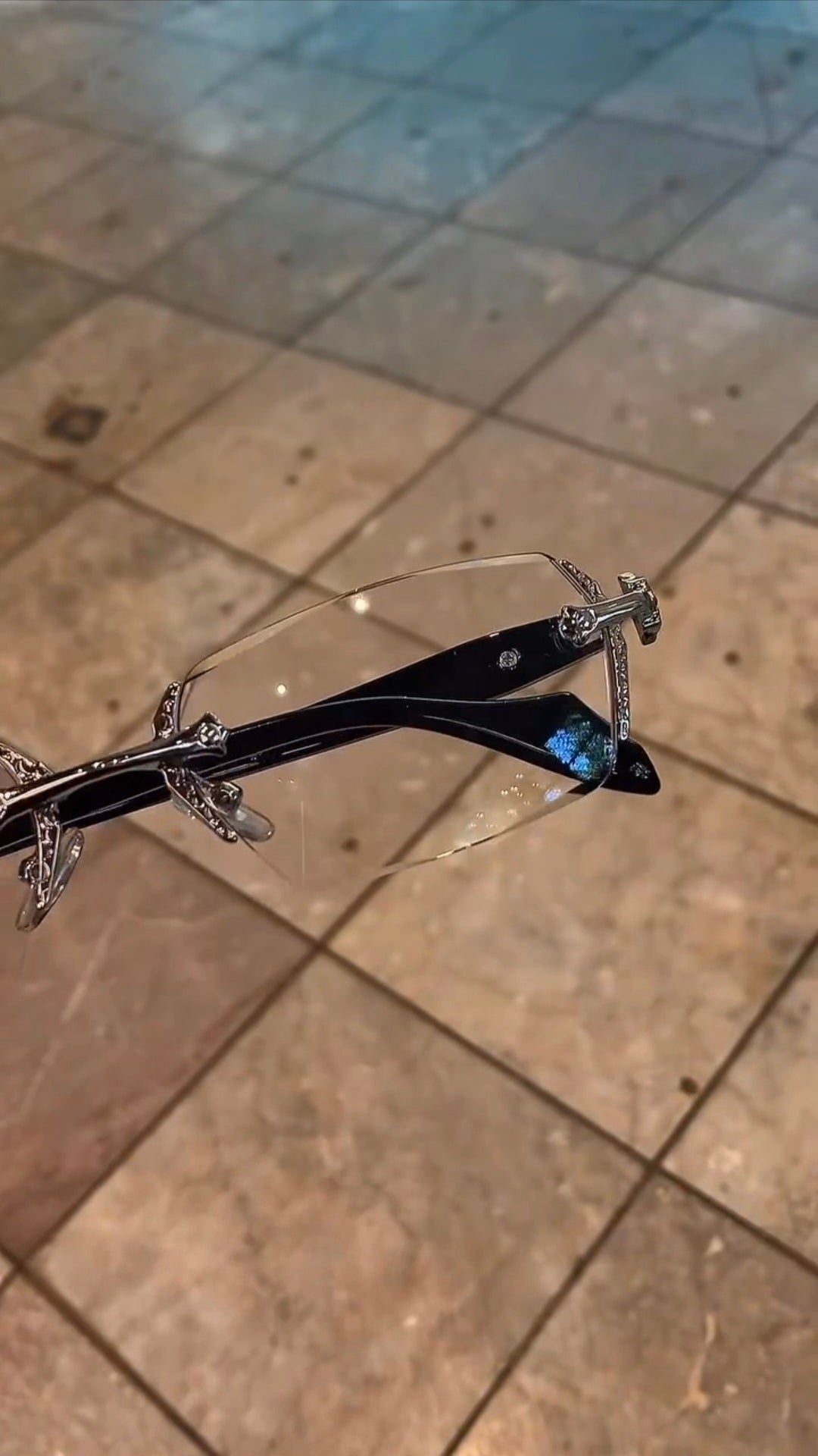 Black Chrome Heart Rimless